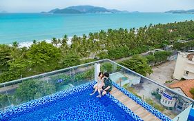 Azura Gold Hotel & Apartment